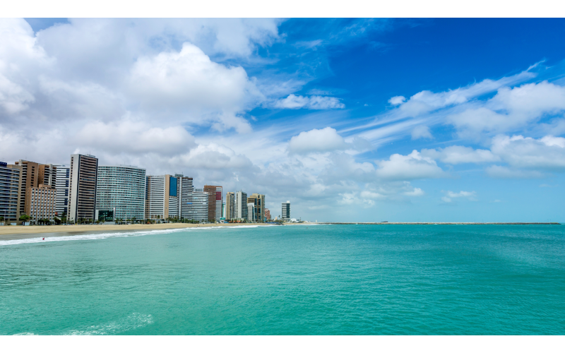 Fortaleza: onde o sol abraça, o mar canta e a alegria nunca tira férias!